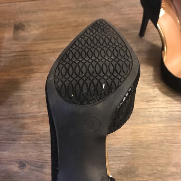 Massimo Black Snake Print Pumps- Size 7 - Picture 4 of 4